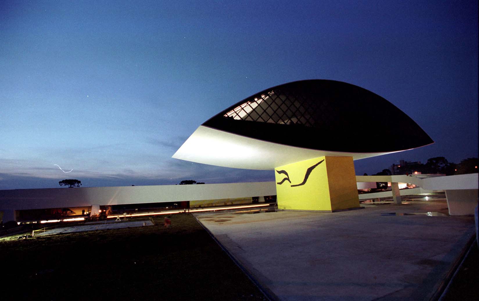 Oscar Niemeyer's Museum