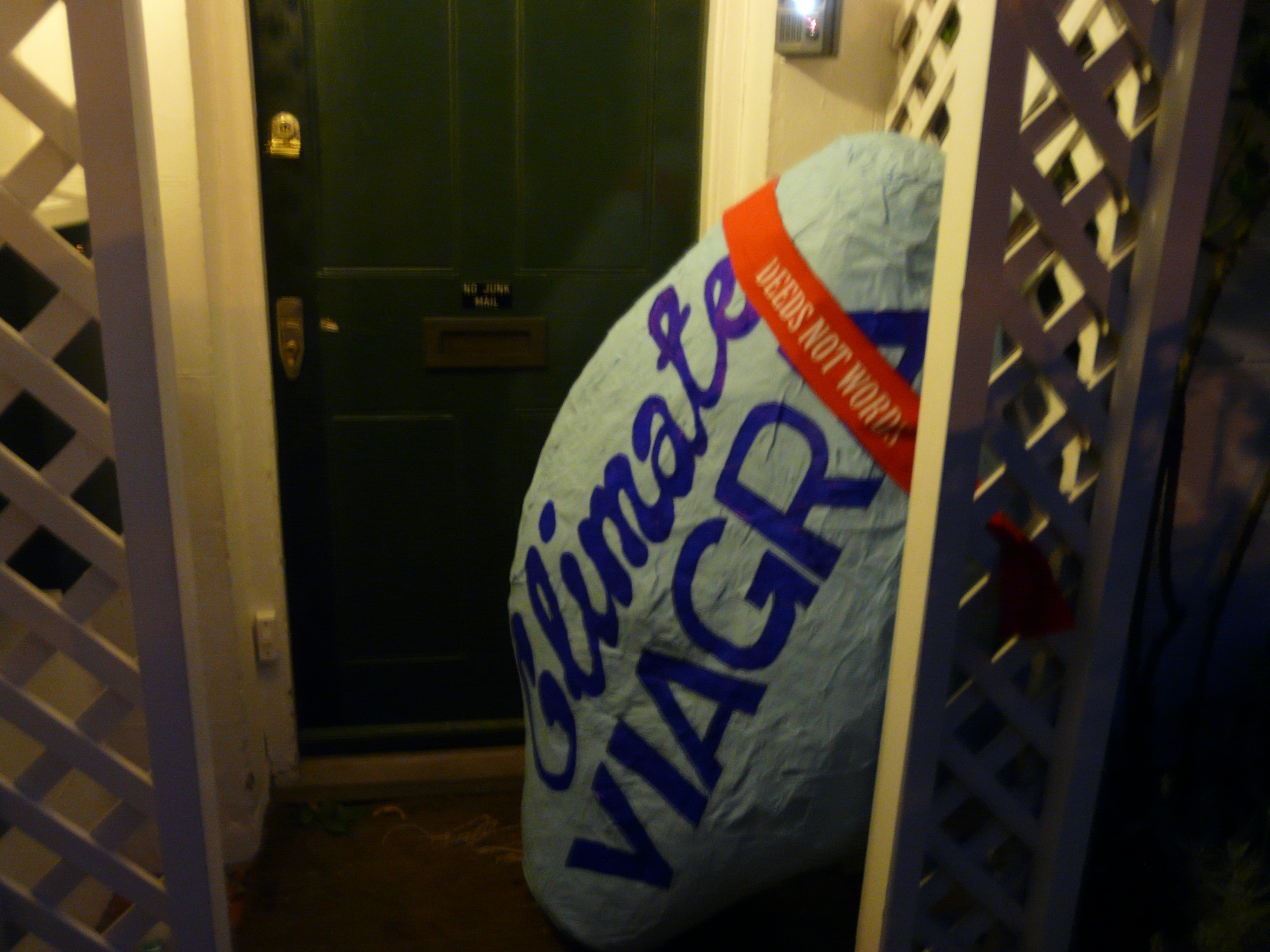 Climate Rush leave the Climate Viagra on his doorstep