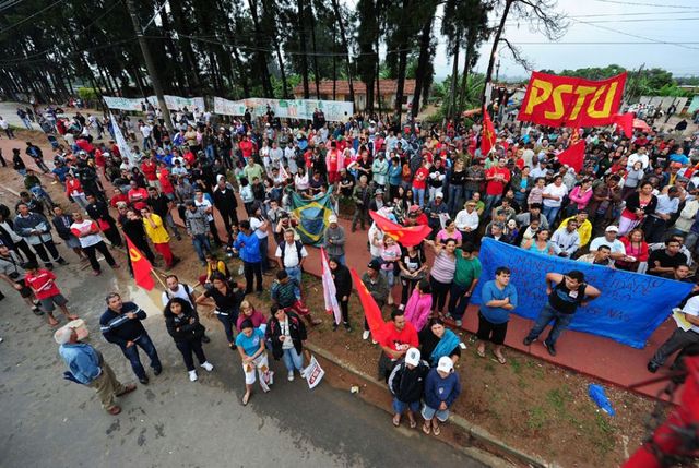 Residents waiting for the cops