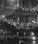 F15 Anti-war london pics: several hundred dance towards US embassy