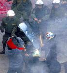 1000 anarchists demonstrated in Thessaloniki against war