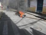 protestors burn tyres to deter reactionary mob