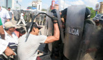 Seperatist far right students in Bolivia attack Police in ongoing disturbances.