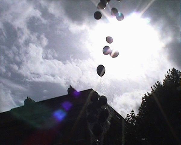 Caravan Launch at 10 Downing St (picture)