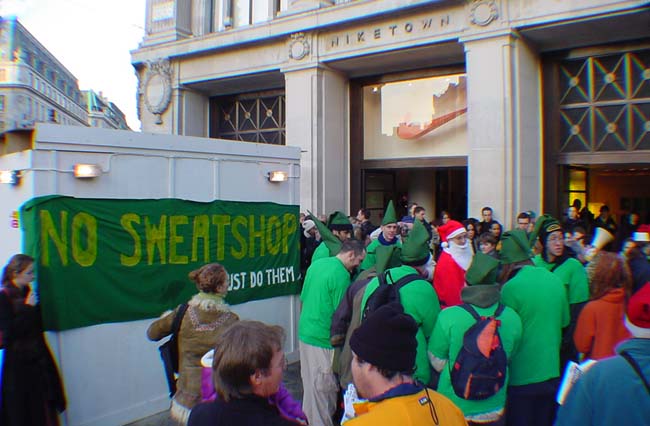 PHOTO: NikeTown Helpers