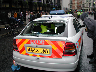 Police criticised (pic)