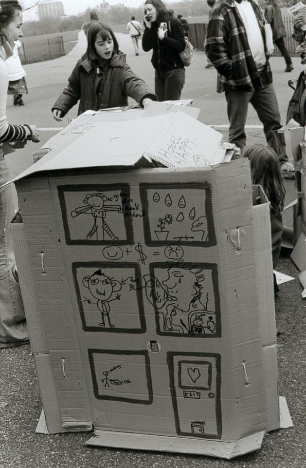 Hyde Park action - Hotel Happy