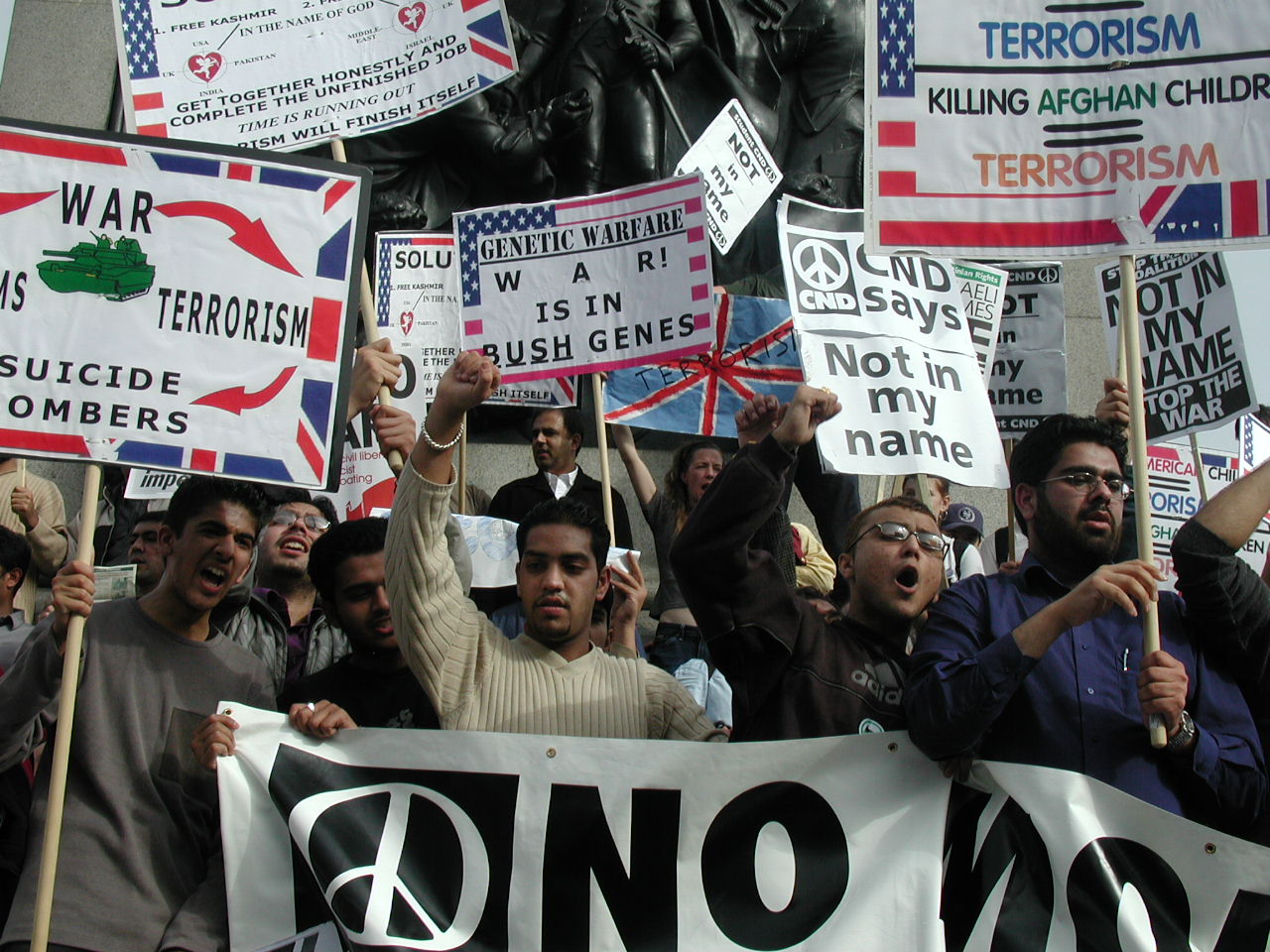 Sat 13 October Anti war march London pics. 2