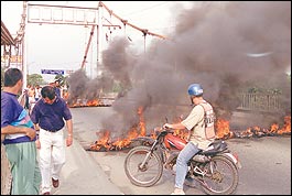 Juanchaco Bridge blockaded