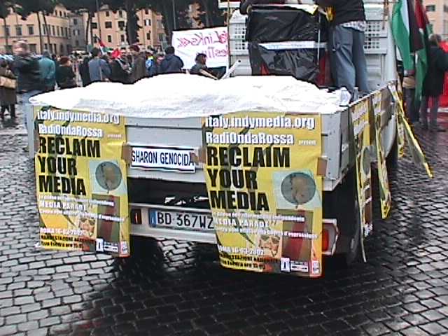 foto corteo per la Palestina 9/3/2002 (roma-italy)