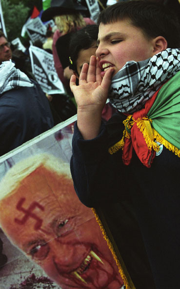 Palestine Solidarity Demo-London-18/05/02