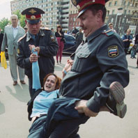 May 28: Moscow anti-EU protest violently broken up by police
