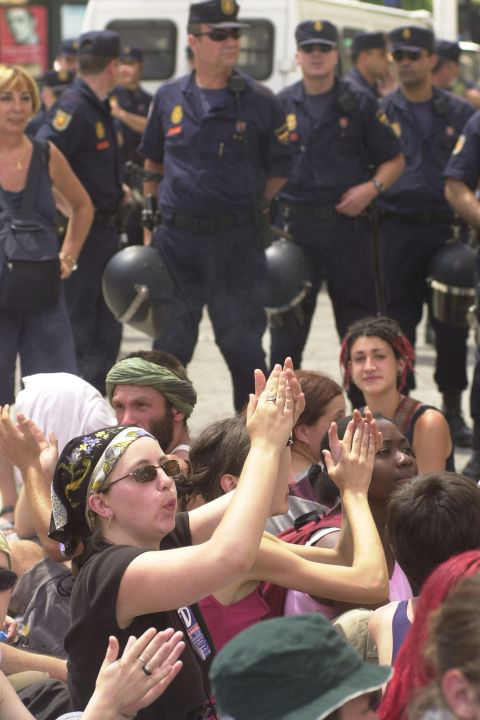 Seville pics: Salvador church sit-in