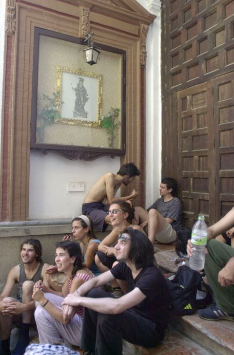 Seville pics: Salvador church sit-in