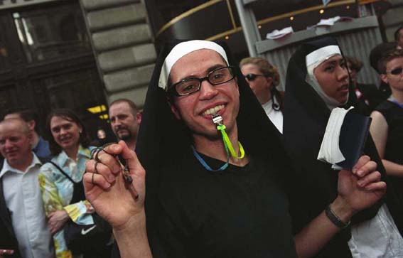 Pride 2002 March-London