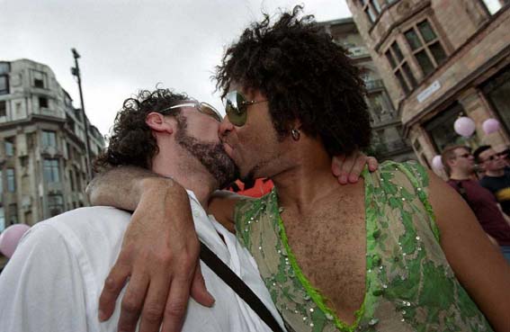 Pride 2002 March-London