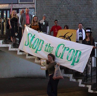 Anti-GM convoy heads to London