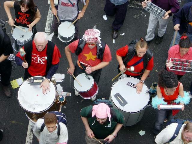 Good resolution pics from Sept 28 anti-war demo in London
