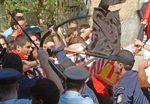 Greece: Anti-war protesters clash with police during E.U defense ministers summi