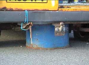 Photos of blockade of front gate