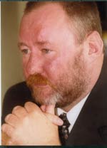 This White man is a thief!