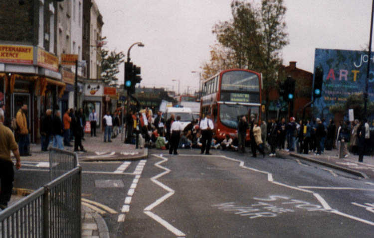 Ignore earlier posts: Here's the Finsbury Park Roadblock picture