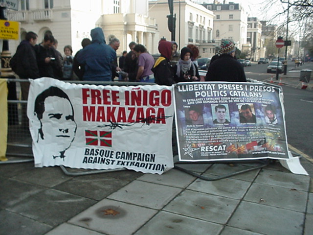 Spanish Embassy demo (pics)