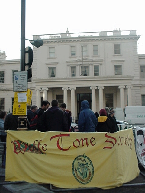 Spanish Embassy demo (pics)