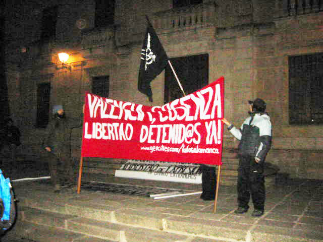 Salamanca: solidarity with Cosenza's detainees during the Suburbs March nov23