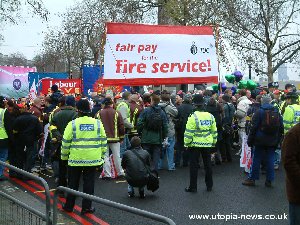 Dec 7: London National demo to support the firefighters 3