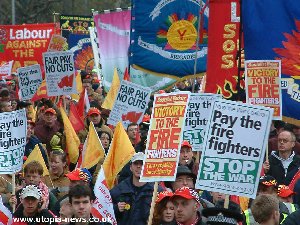 Dec 7: London National demo to support the firefighters 3