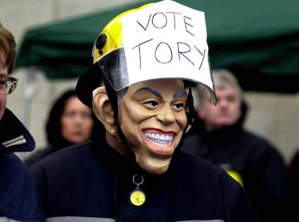 FIREFIGHTERS DEMO (pics)