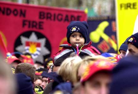 FIREFIGHTERS DEMO (pics)