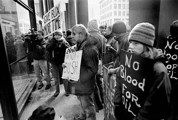 Chicago Iraq Peace Pledge Die-in pt.2