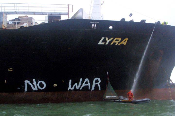 Greenpeace volunteers board the MV LYRA