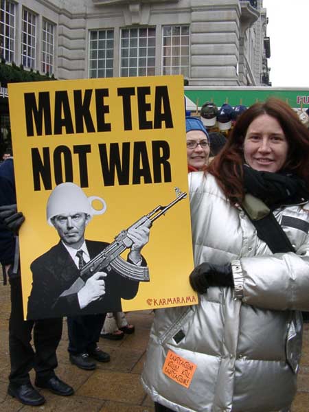 Pics: Banners From London F15