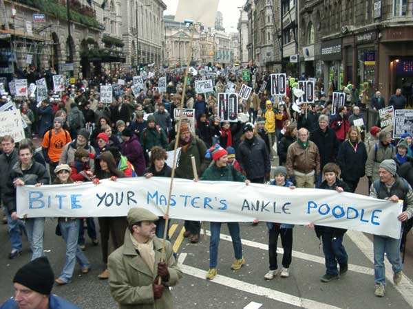 Pics: Banners From London F15