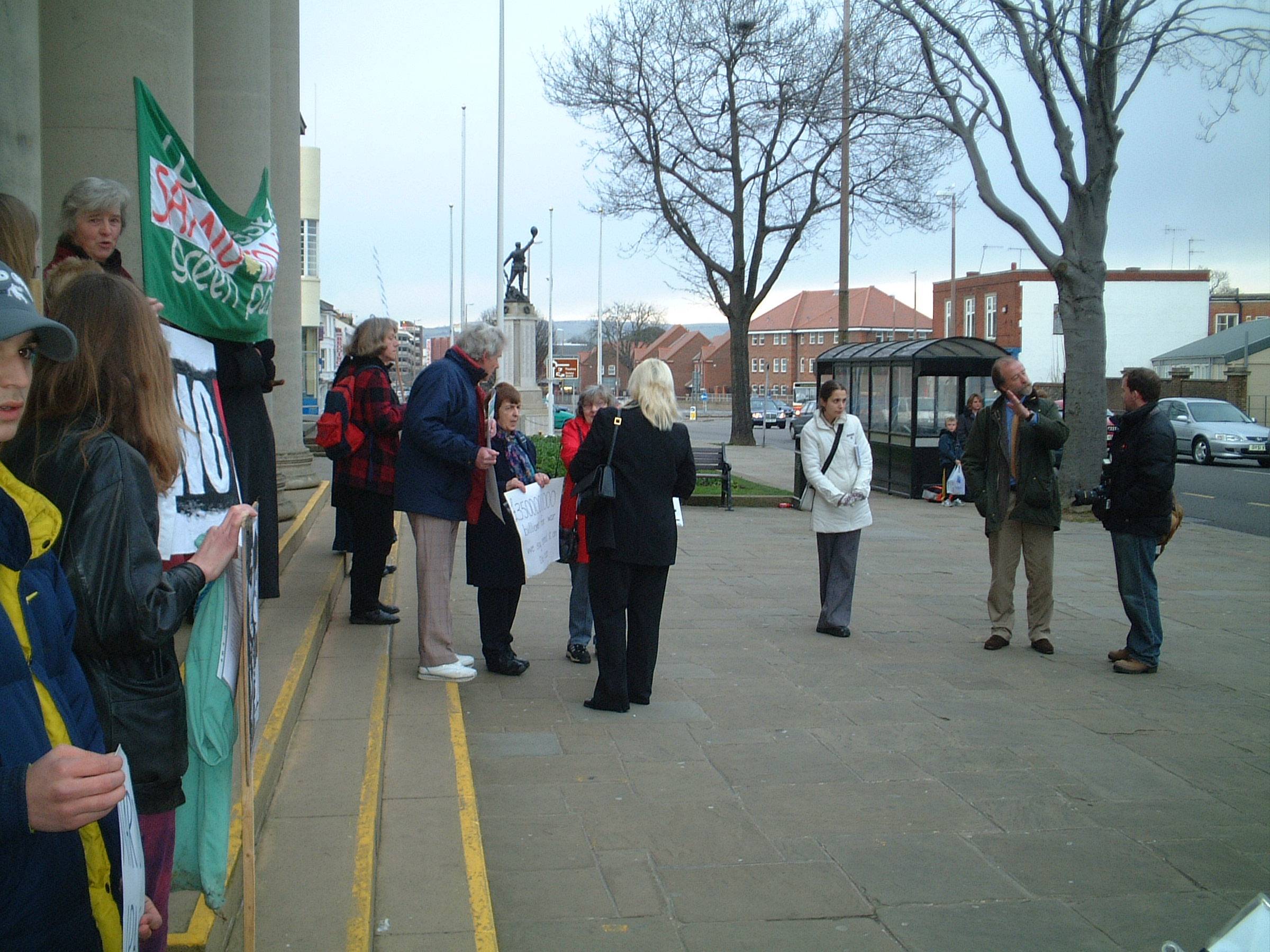 Worthing Against War