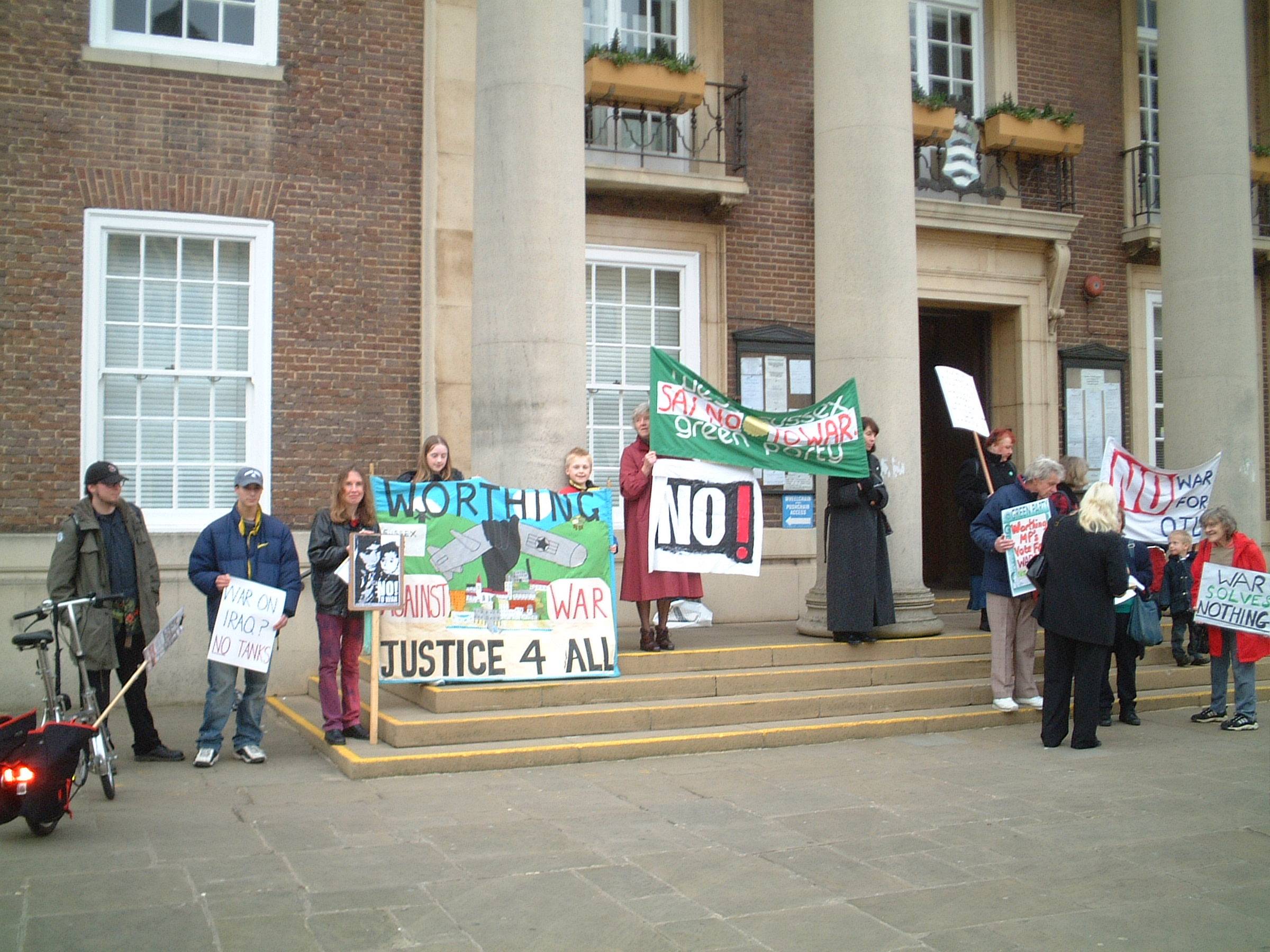 Worthing Against War