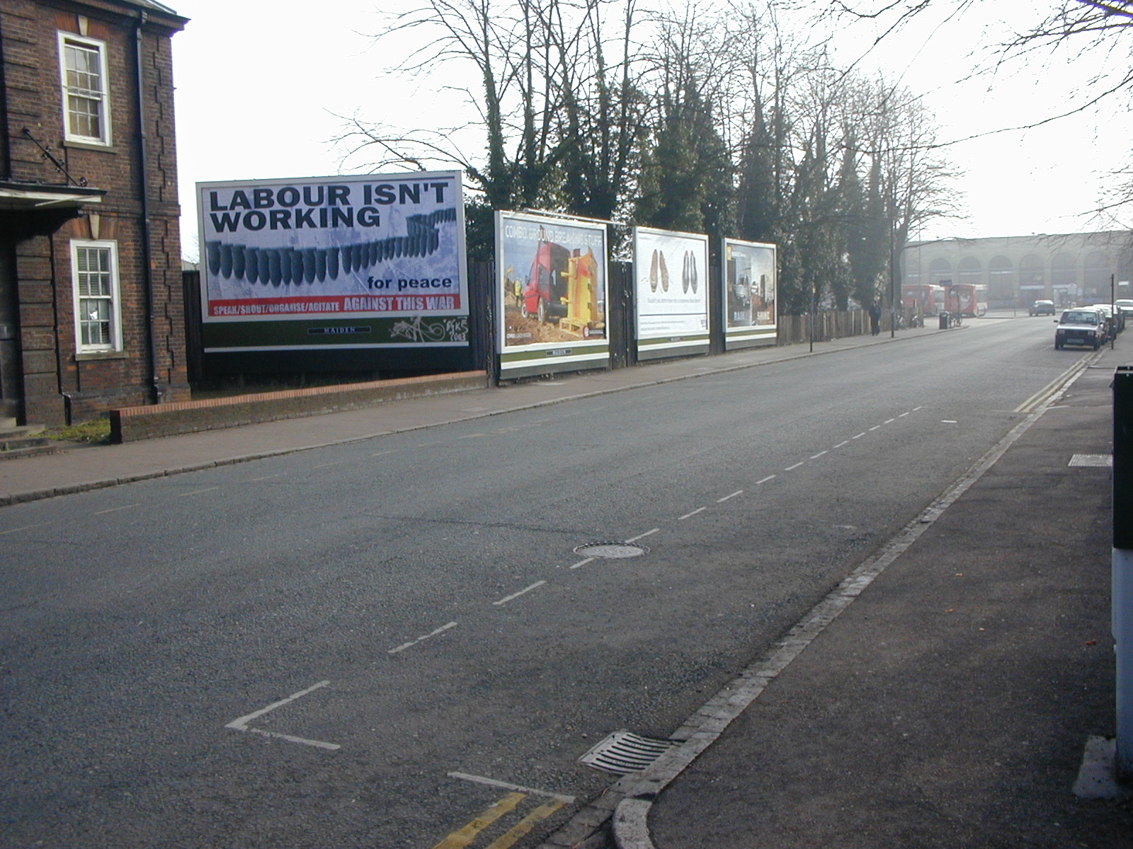 Bill board - Cambridge Rail station