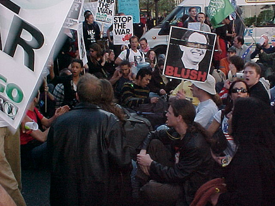Photos Sit-Down at Oxford St After US Embassy March, London, Sat 5th April