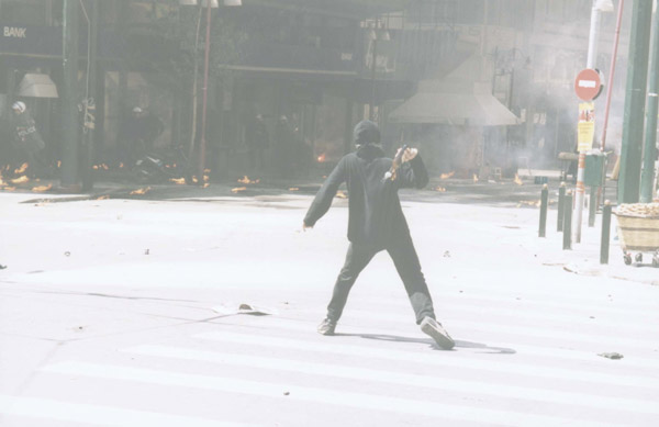 MORE PICS FROM THE RIOTS IN GREECE