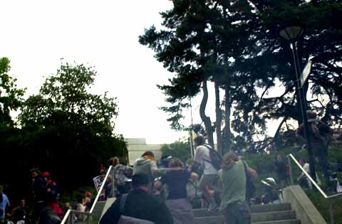 G8: Injured imcuk Photographers Report on Police Repression