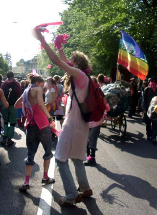 Pics from G8 Evian (Pinks gassed at Lausanne 1st June)