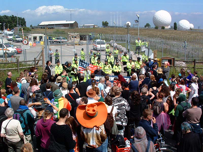 UK Police defending US government property from UK citizens