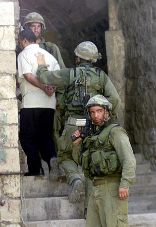 IOF break yet another human rights law buy using a human shield
