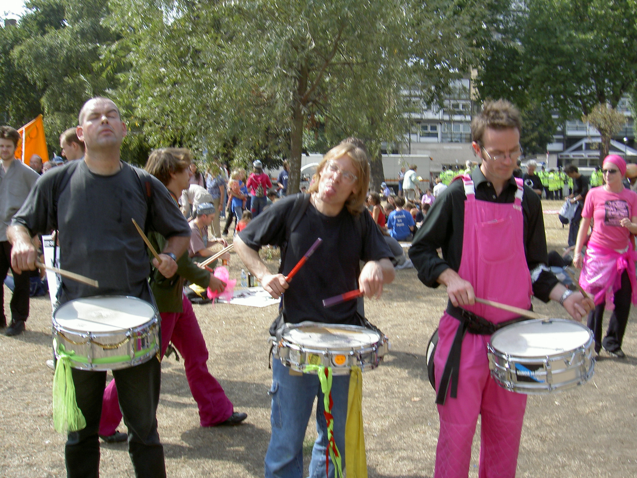 drummers + crazy drummer in the middle !!!