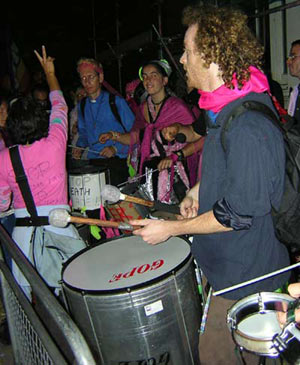 Samba at anti-DSEi dinner 1
