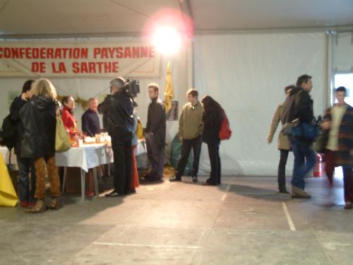 No you can't even sell lunch, in the conferation de payseens tent without the co