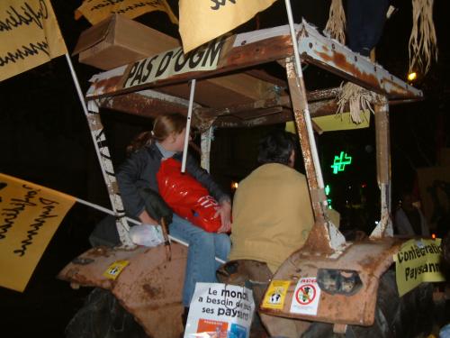 ESF Demo Photo - Tractor of the Conferation Paysanne